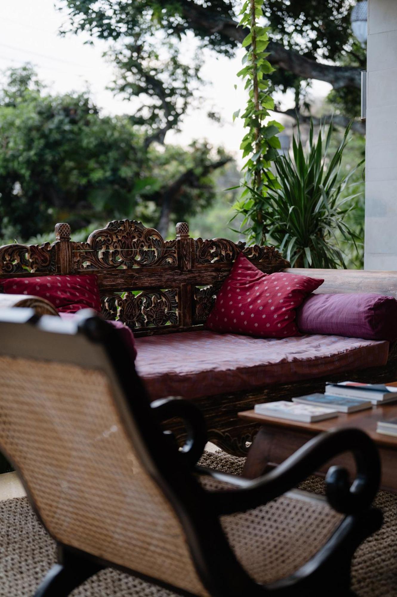 The Damai Villa Lovina  Exterior photo