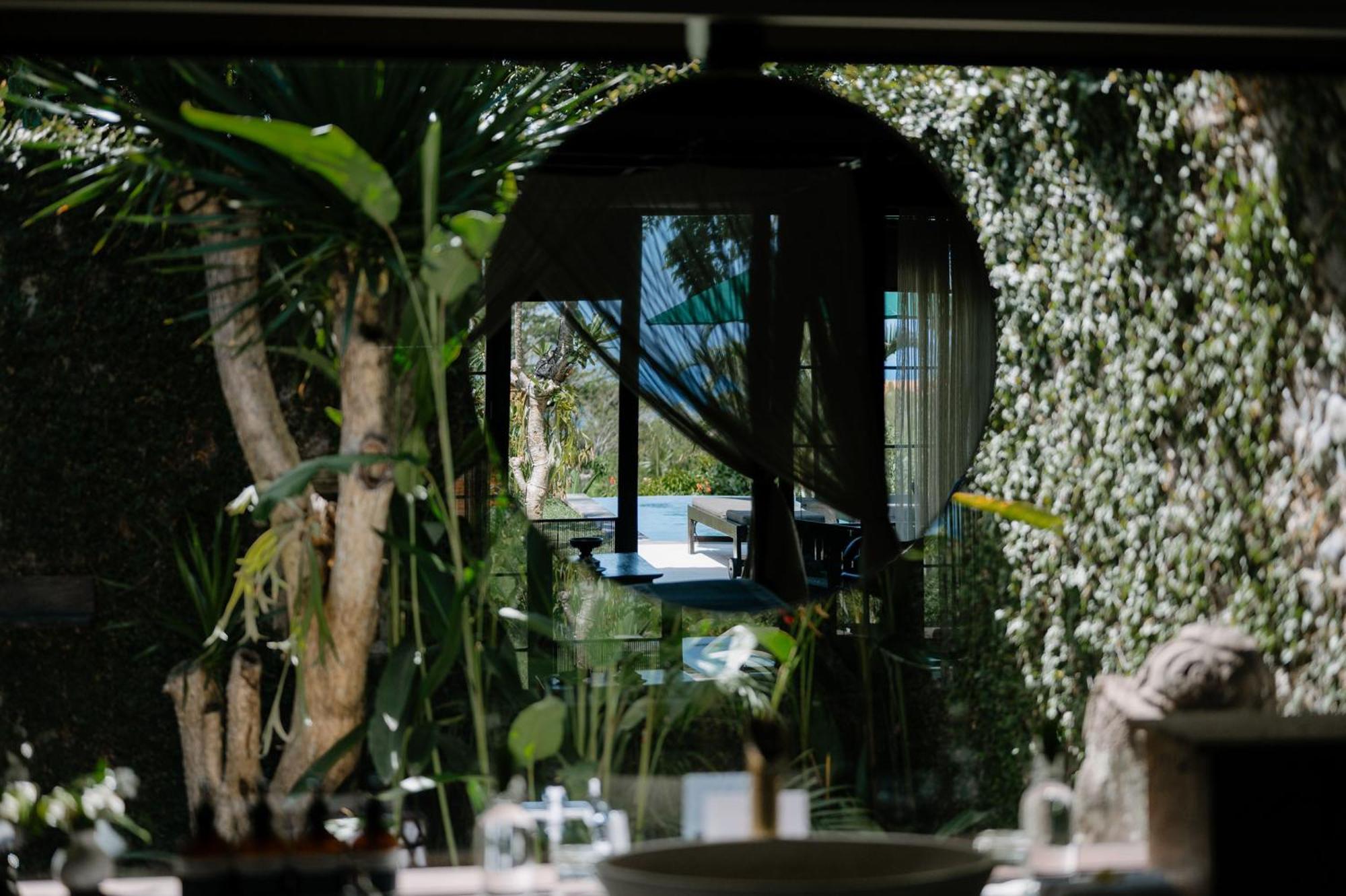 The Damai Villa Lovina  Exterior photo