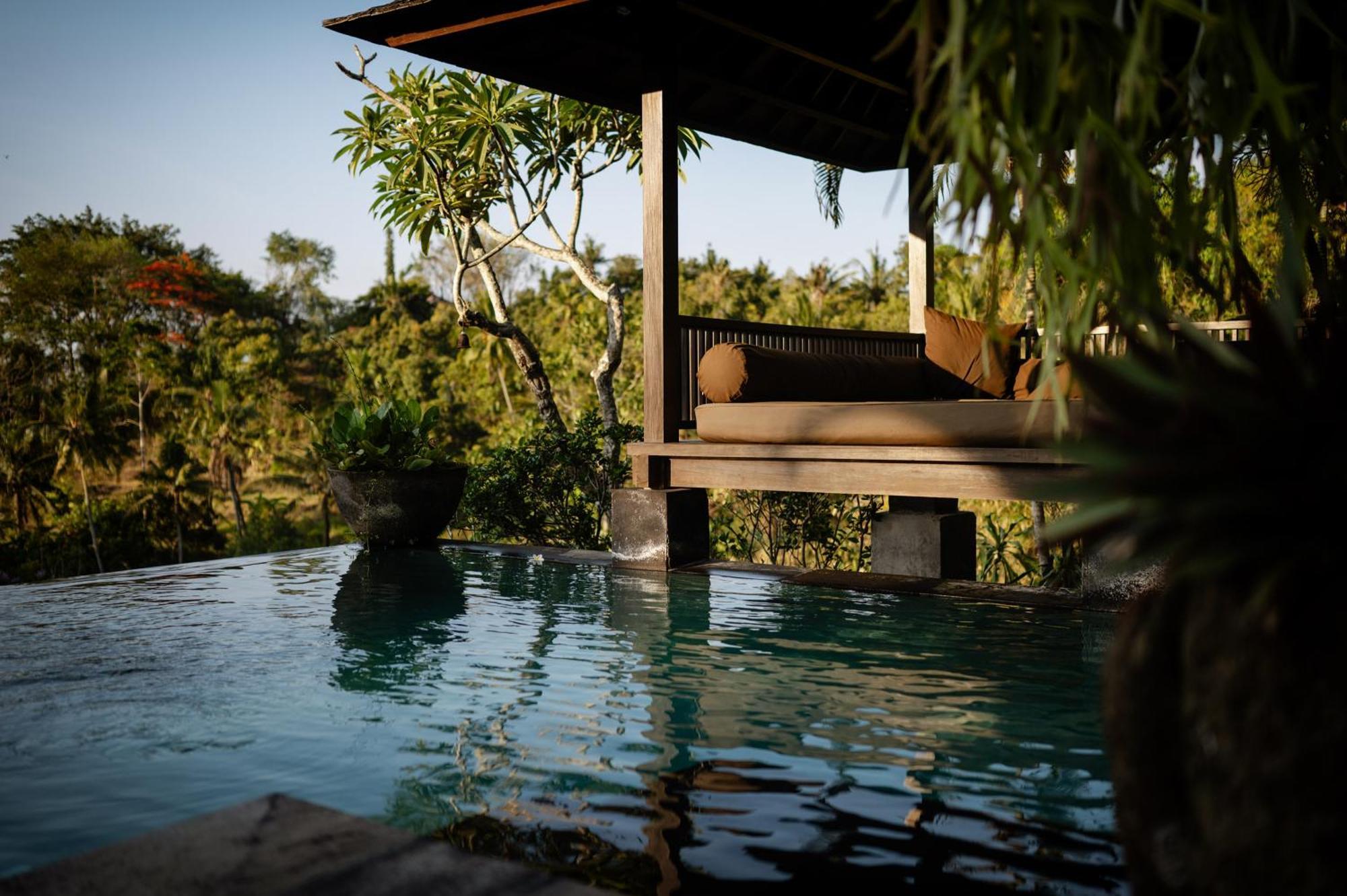The Damai Villa Lovina  Exterior photo