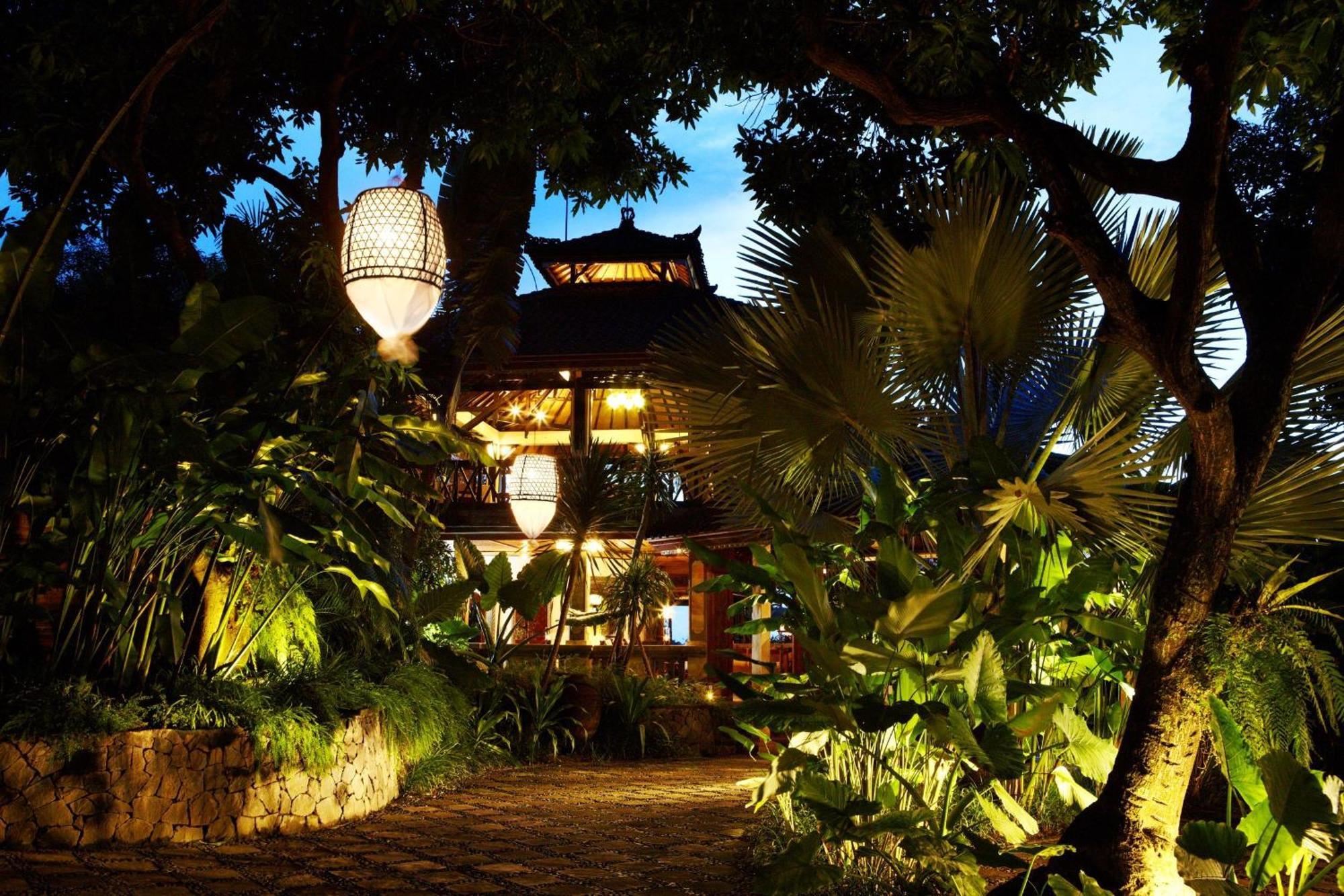 The Damai Villa Lovina  Exterior photo